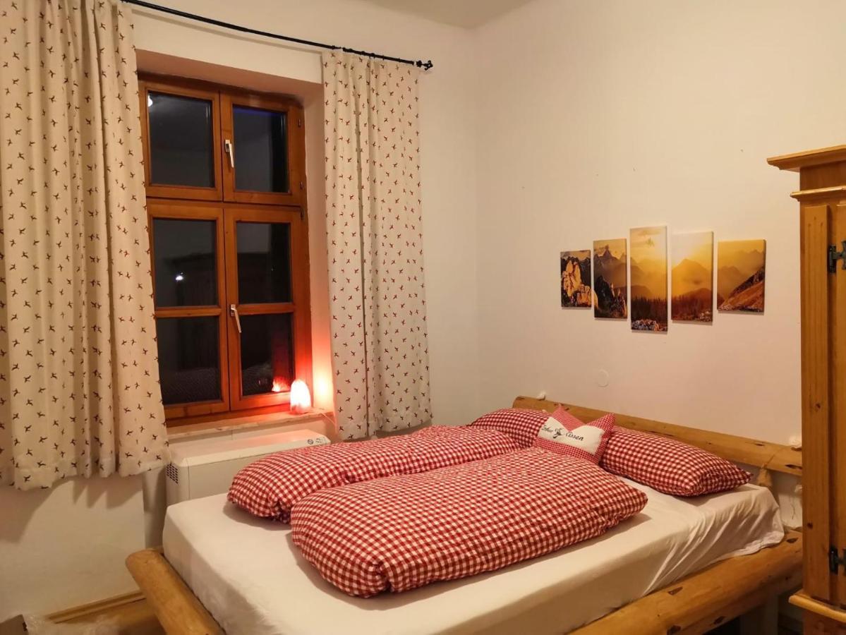 Ferienappartment Zum Gruenen Hirsch Bad Ischl Esterno foto